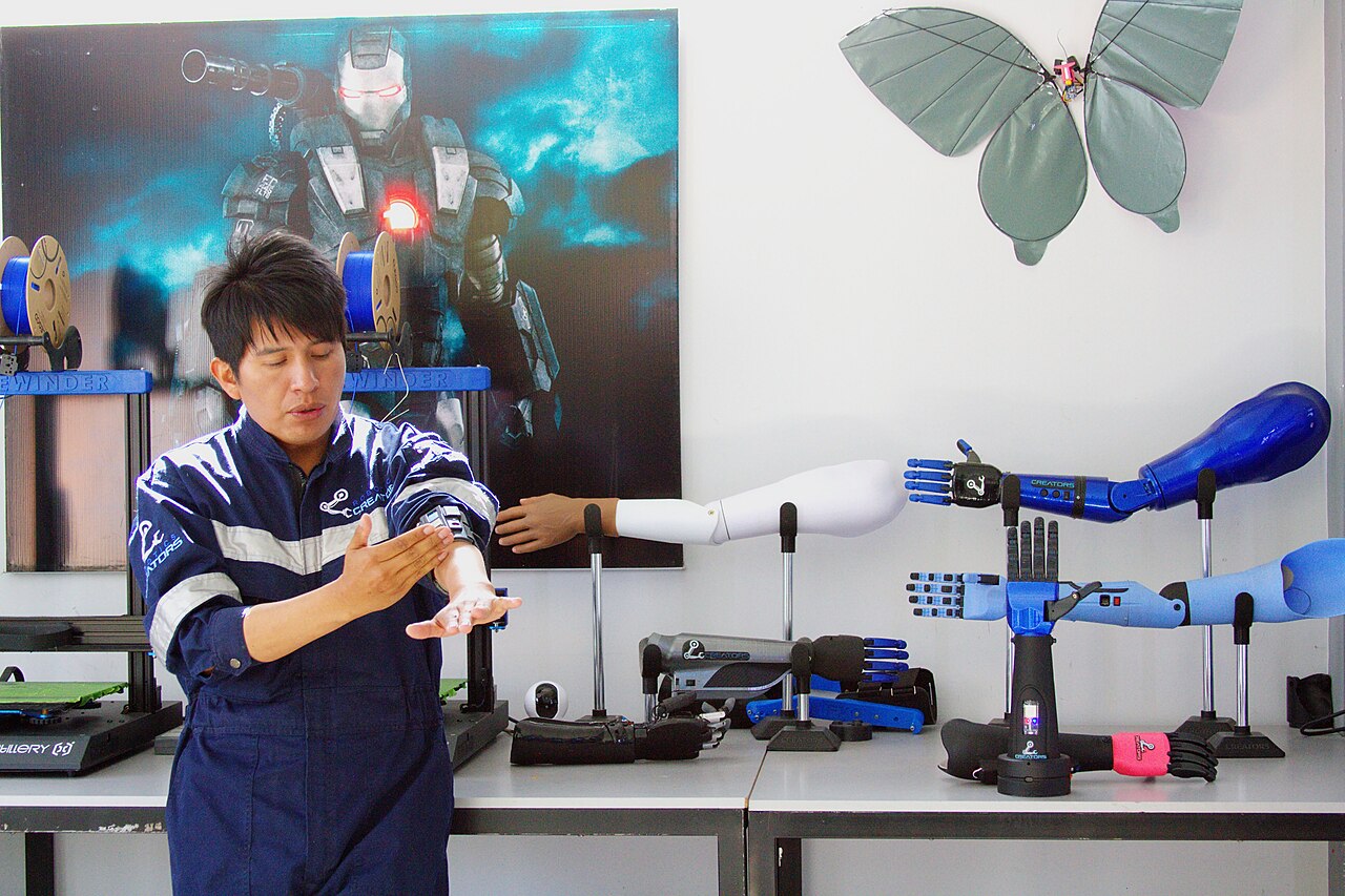 The 25,000 Dollar Bionic Arm: AI Puts Mind-Controlled Prosthetics Within Reach